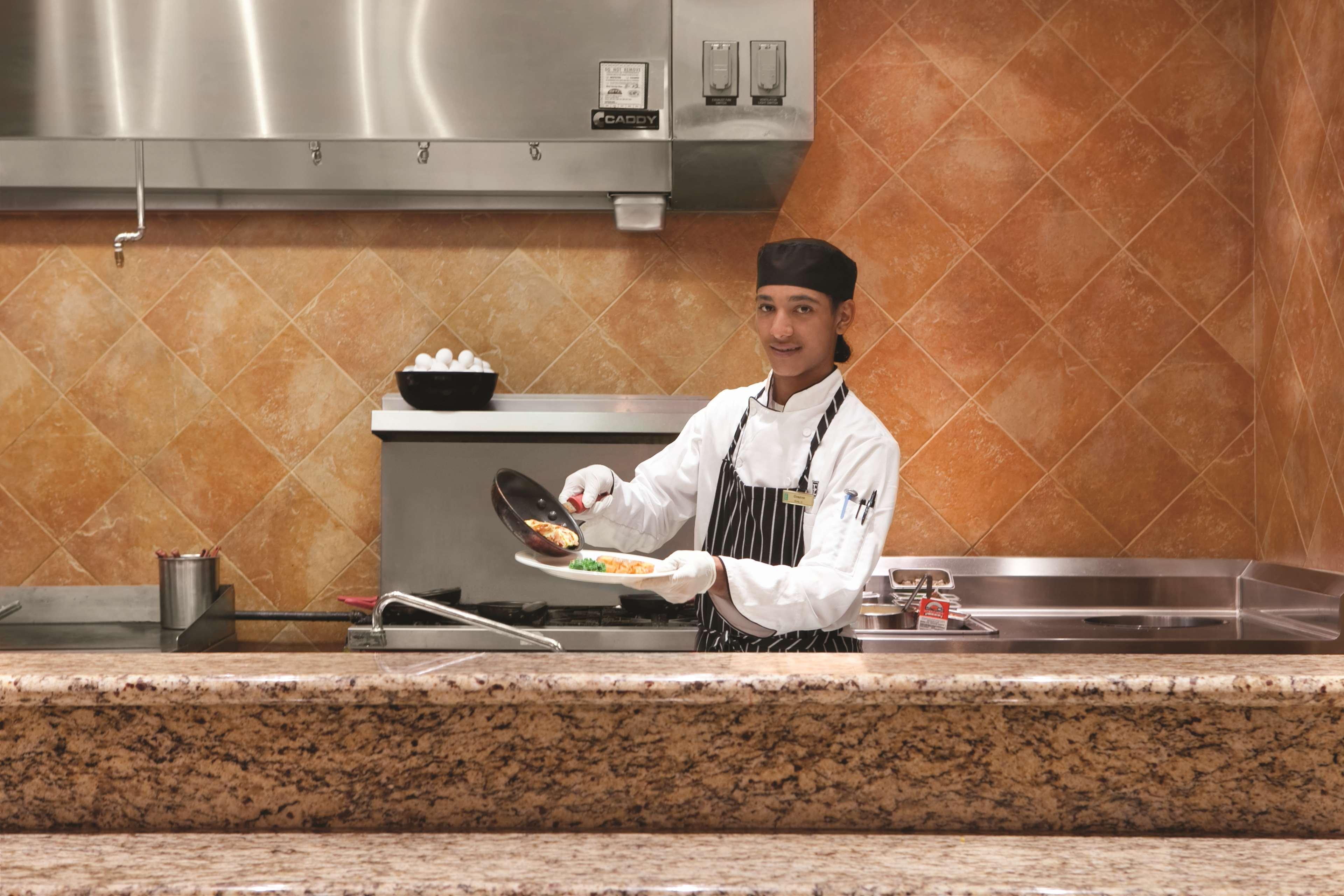 Embassy Suites East Peoria Hotel And Riverfront Conference Center Restauracja zdjęcie