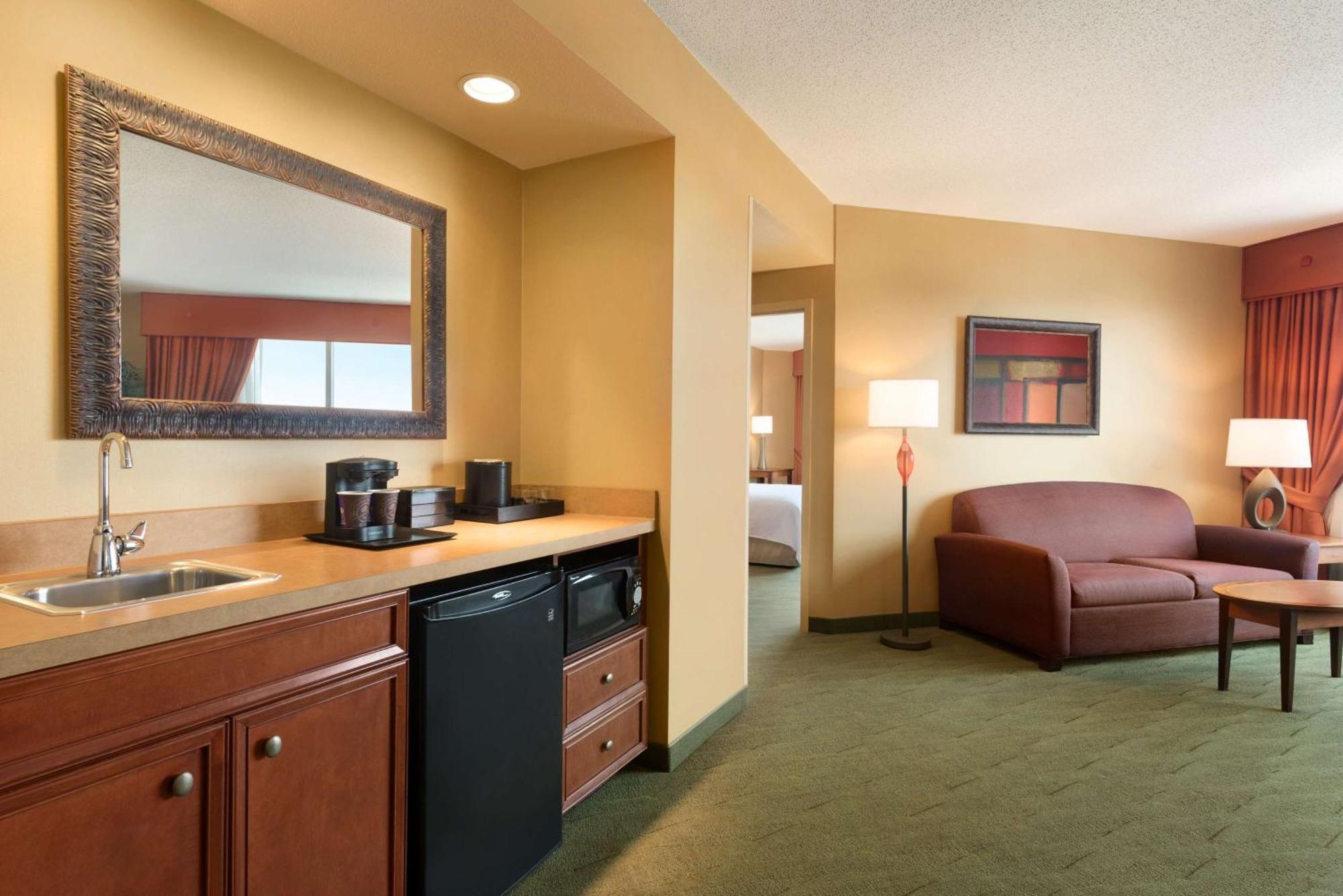 Embassy Suites East Peoria Hotel And Riverfront Conference Center Zewnętrze zdjęcie
