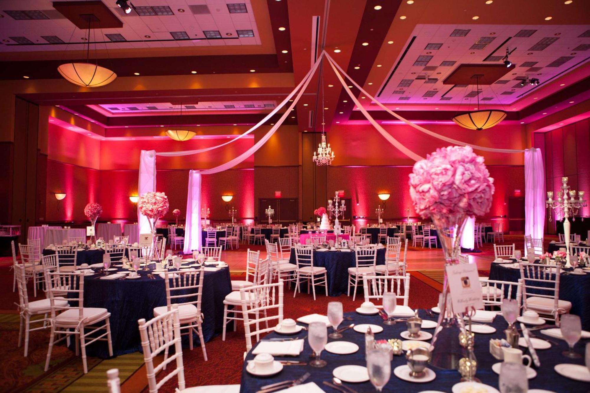 Embassy Suites East Peoria Hotel And Riverfront Conference Center Zewnętrze zdjęcie