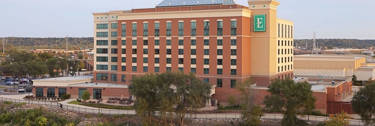 Embassy Suites East Peoria Hotel And Riverfront Conference Center Zewnętrze zdjęcie