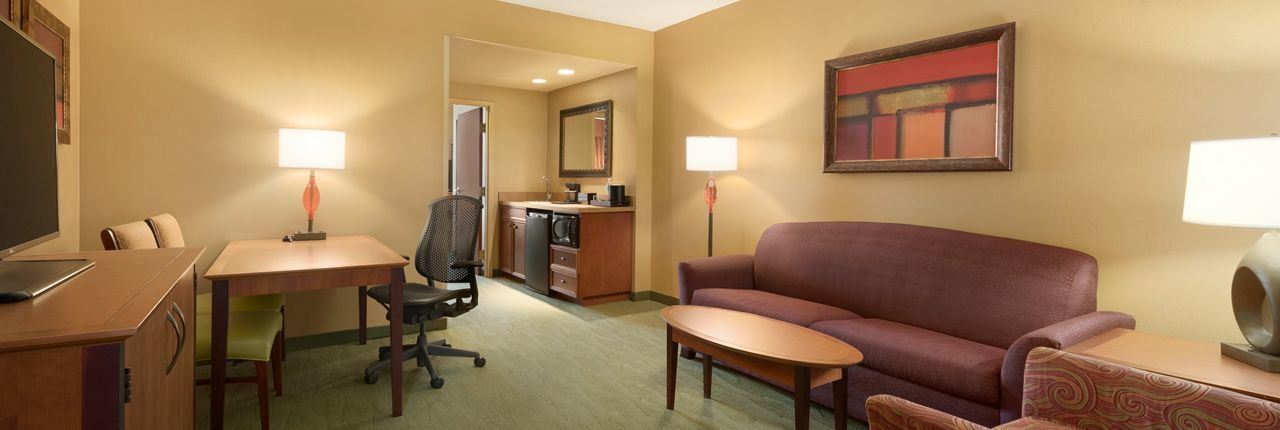 Embassy Suites East Peoria Hotel And Riverfront Conference Center Zewnętrze zdjęcie