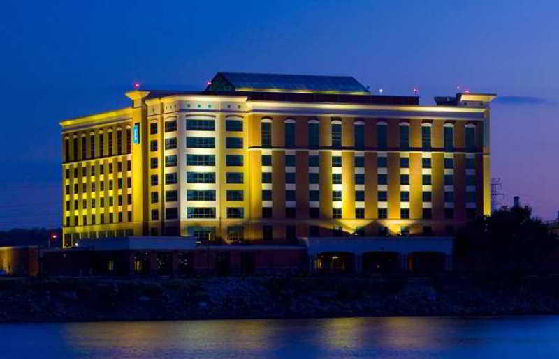 Embassy Suites East Peoria Hotel And Riverfront Conference Center Zewnętrze zdjęcie